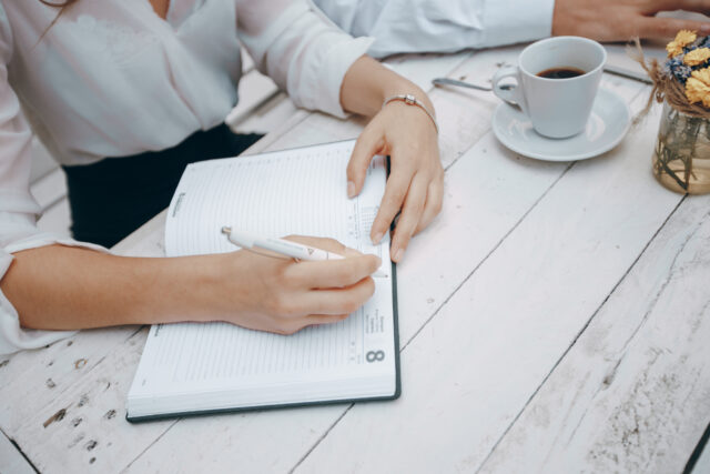 Pamiętaj by notować każde doświadczenie mobbingu w pracy